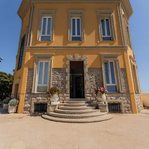 https://villa-mosca.in-sardinia.net