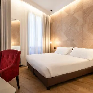 Hotel London **